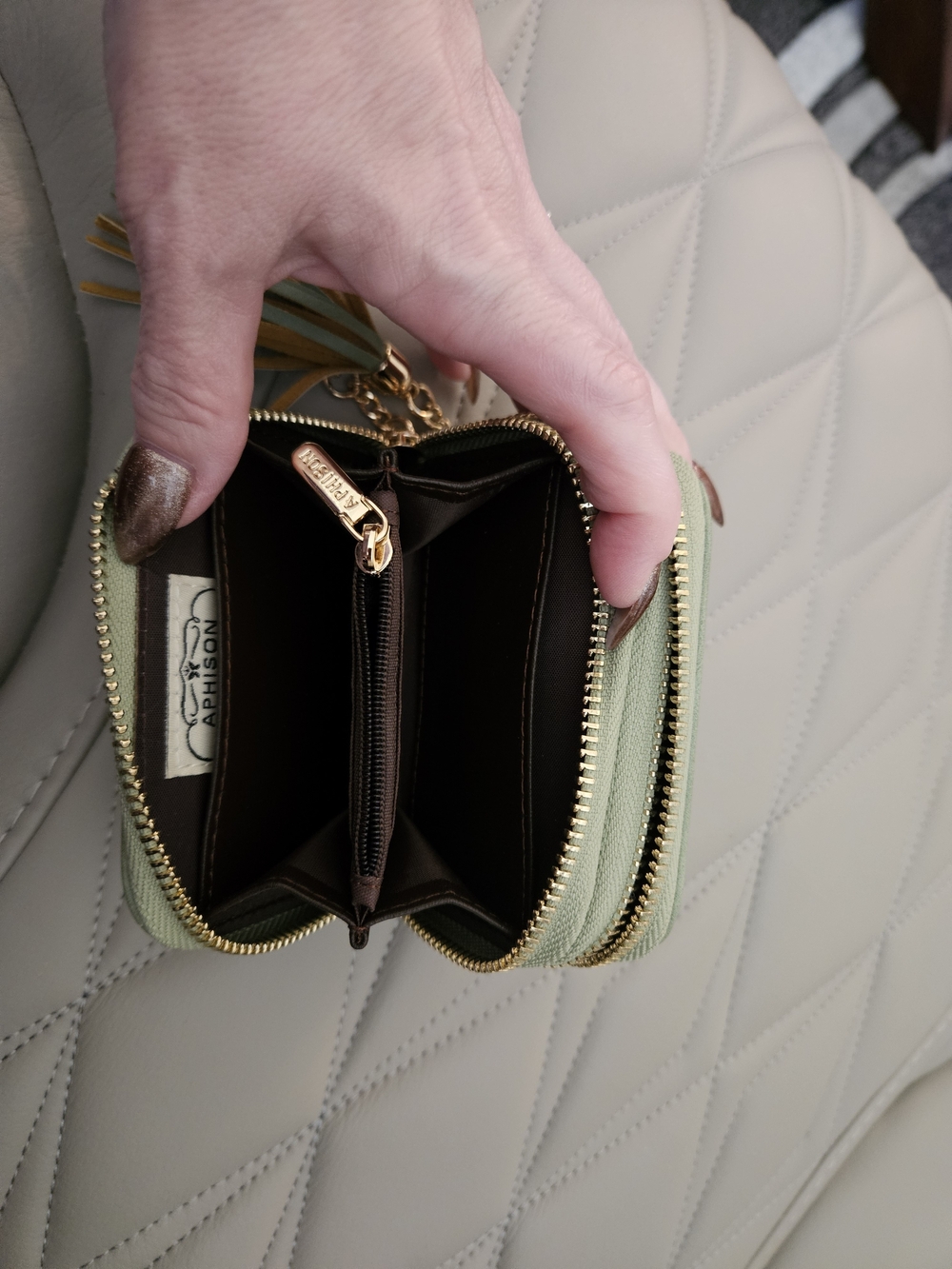 Mint Green Tassel Keychain Wallet - Picture 5 of 5